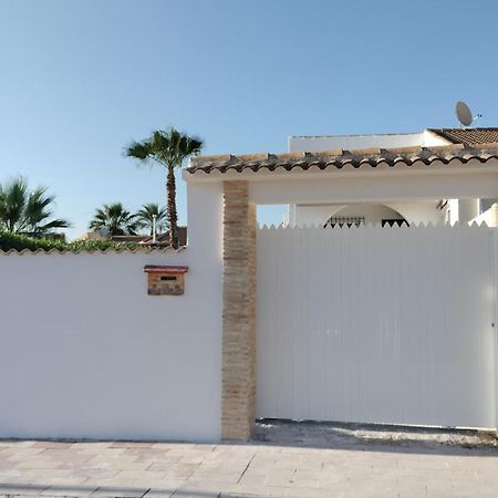 Вілла Acogedora Casa Con Piscina Торрев'єха Екстер'єр фото